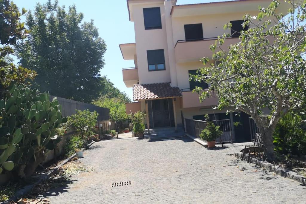 Villa Daniela Сарно Экстерьер фото